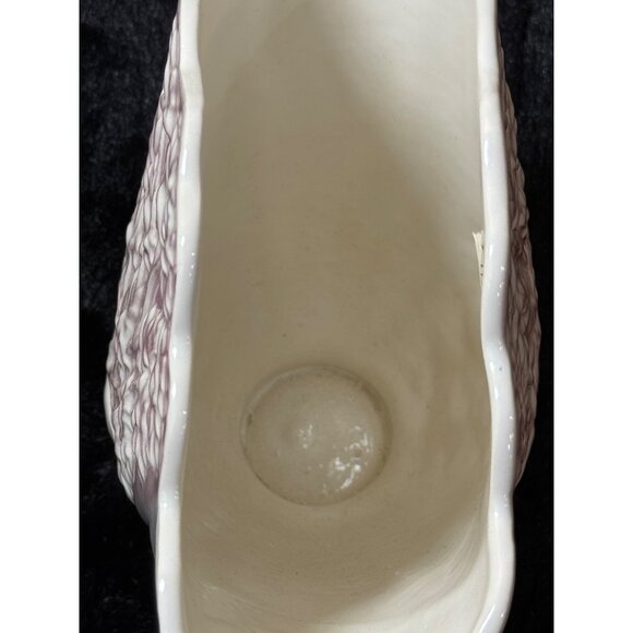 Vintage Hull Fan Vase #50 White Maroon Gazelle Deer  Scalloped Top - Picture 8 of 10